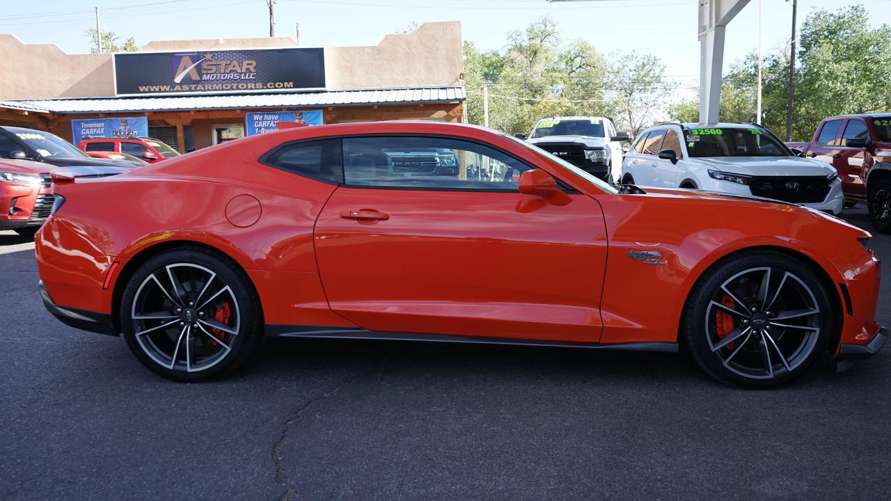 Chevrolet Camaro 2dr Cpe 2SS 2018
