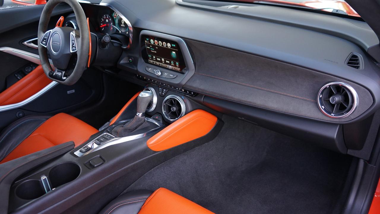 Chevrolet Camaro 2dr Cpe 2SS 2018