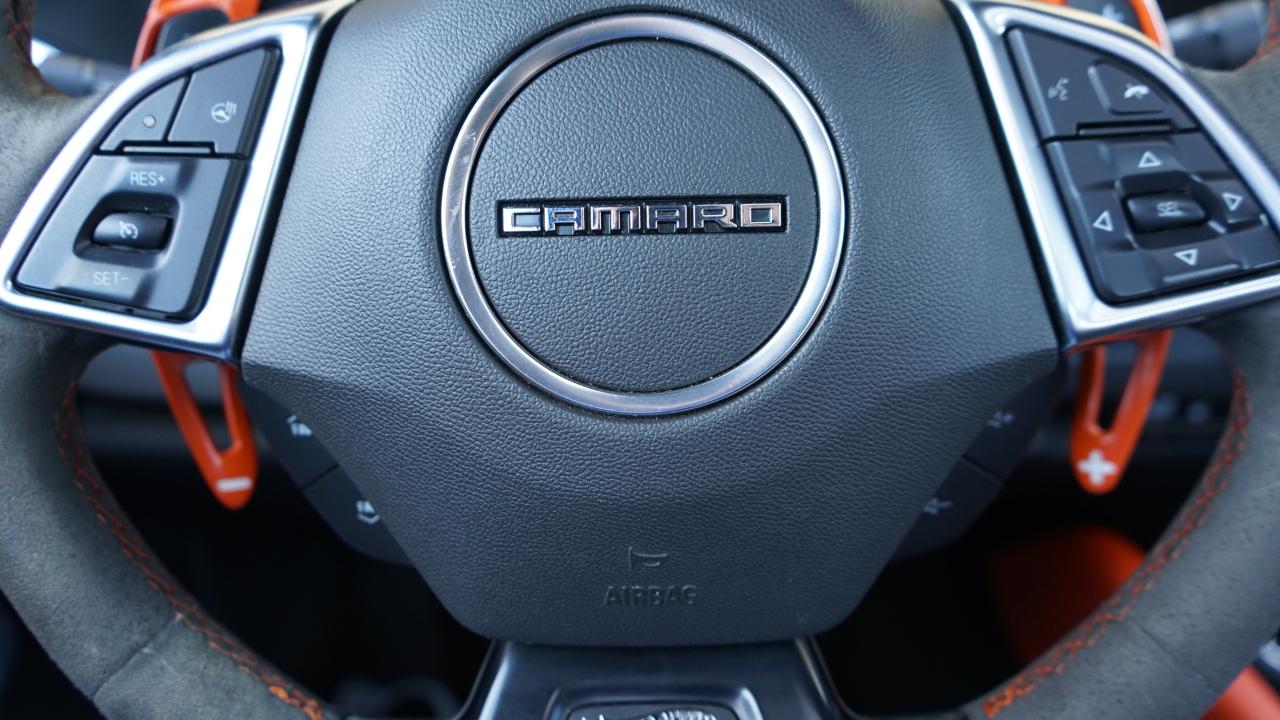 Chevrolet Camaro 2dr Cpe 2SS 2018