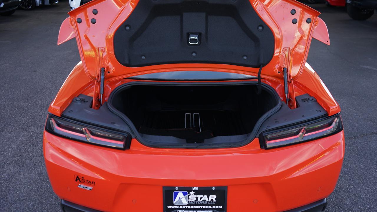 Chevrolet Camaro 2dr Cpe 2SS 2018