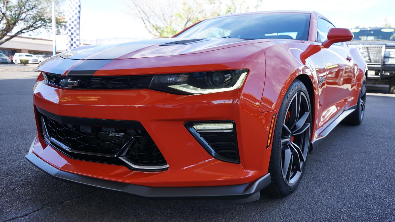 Chevrolet Camaro 2dr Cpe 2SS 2018