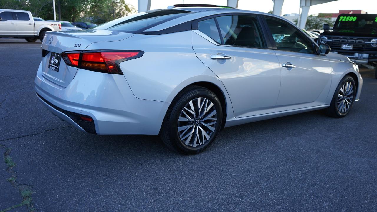Nissan Altima 2.5 SV Sedan 2024