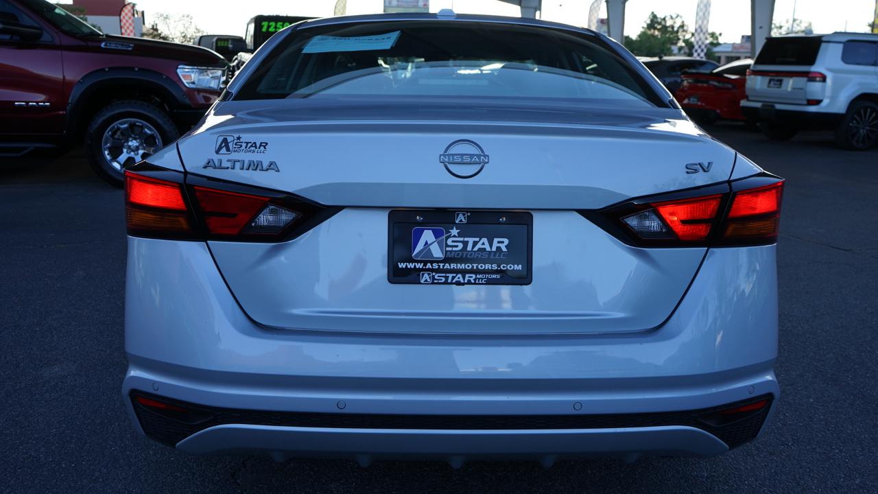Nissan Altima 2.5 SV Sedan 2024