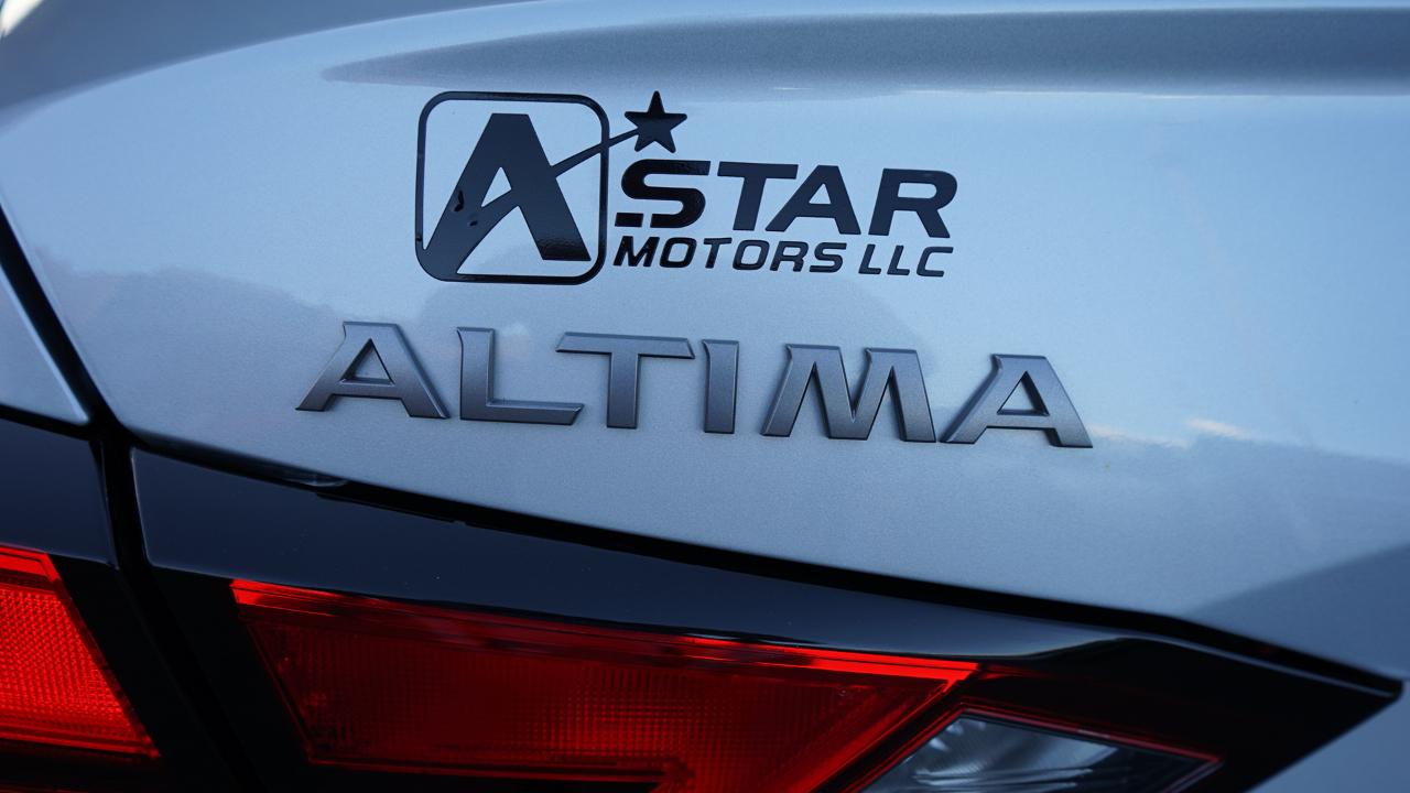 Nissan Altima 2.5 SV Sedan 2024