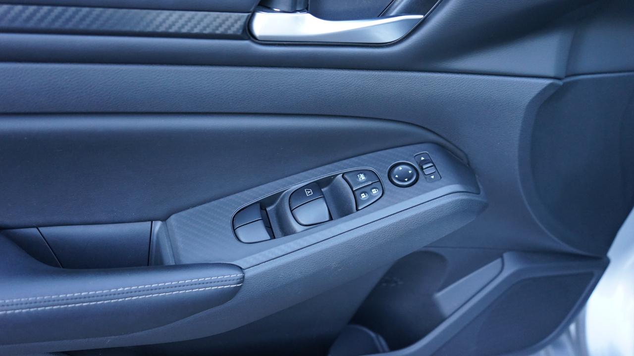 Nissan Altima 2.5 SV Sedan 2024