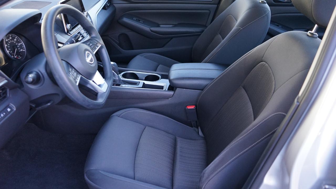 Nissan Altima 2.5 SV Sedan 2024