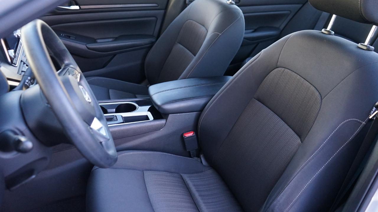 Nissan Altima 2.5 SV Sedan 2024