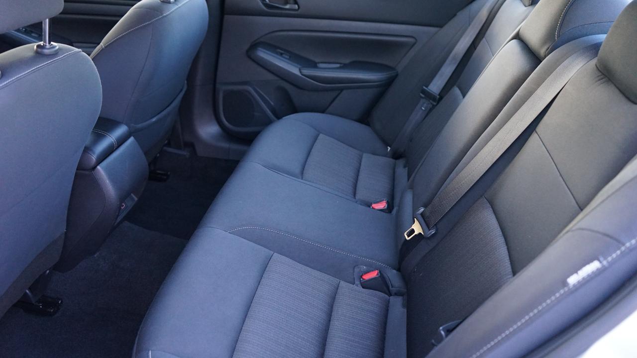 Nissan Altima 2.5 SV Sedan 2024