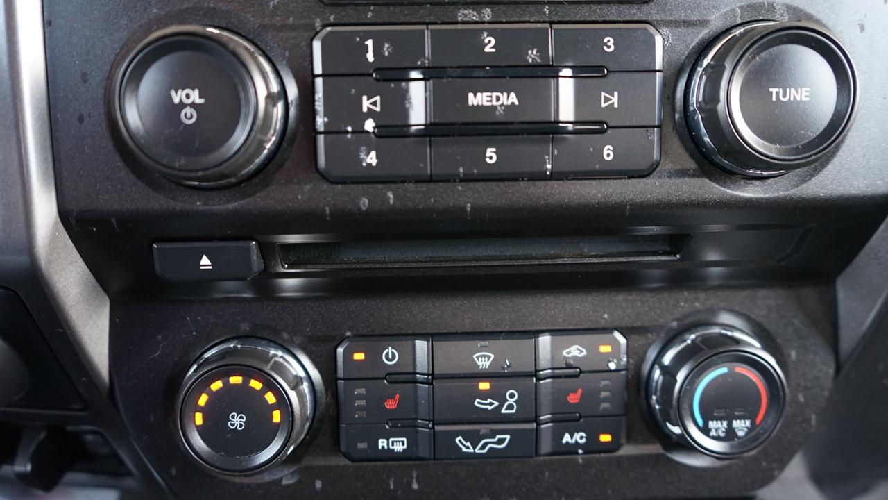 Ford F-150 4WD SuperCrew 145" XLT 2018