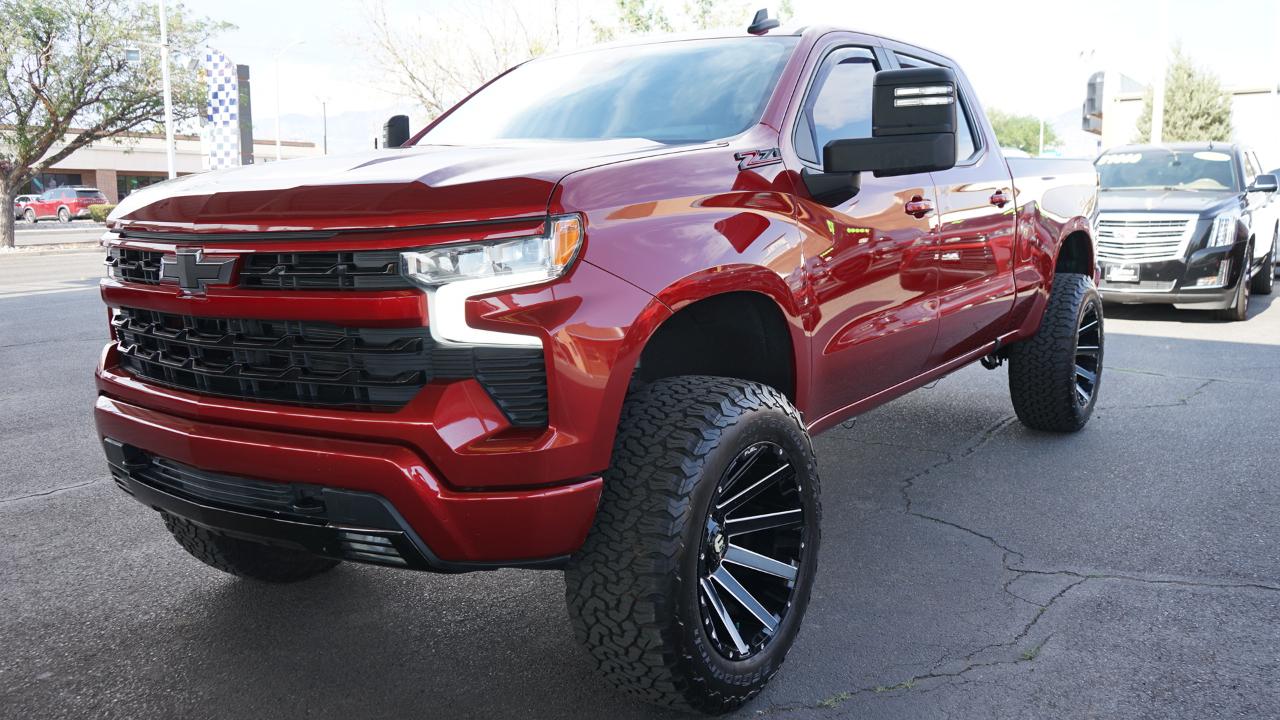 Chevrolet Silverado 1500 4WD Crew Cab 157" RST 2022