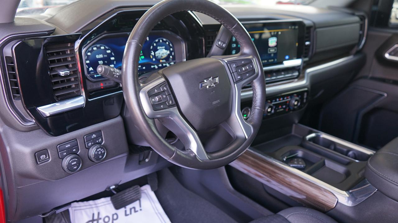 Chevrolet Silverado 1500 4WD Crew Cab 157" RST 2022