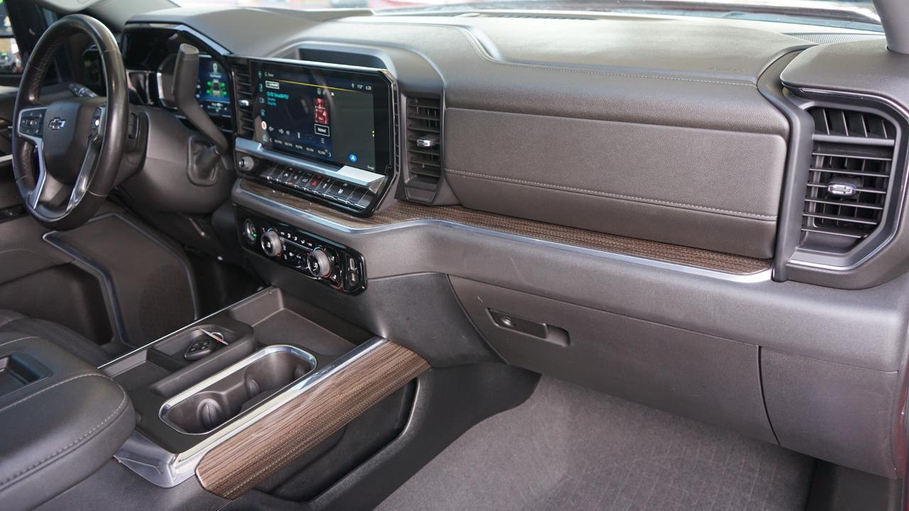 Chevrolet Silverado 1500 4WD Crew Cab 157" RST 2022