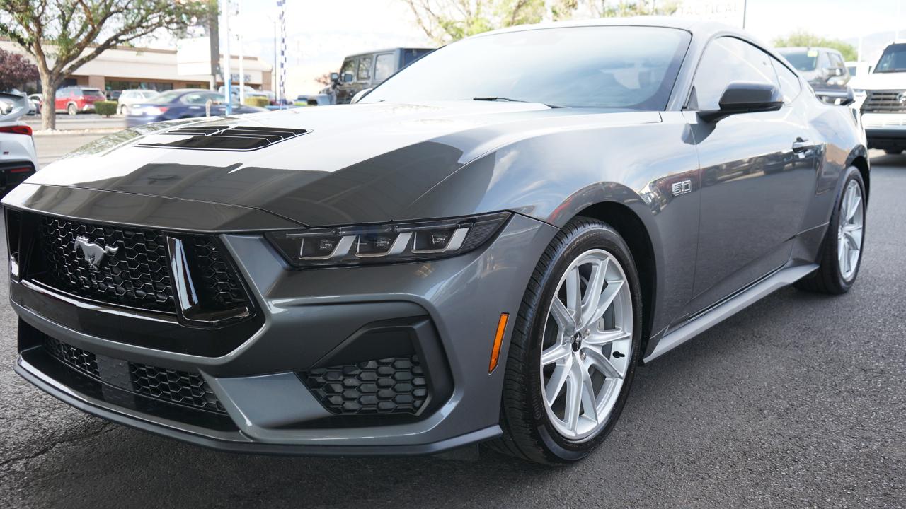 Ford Mustang GT Fastback 2025