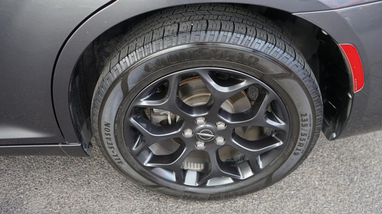 Chrysler 300 300S AWD 2020