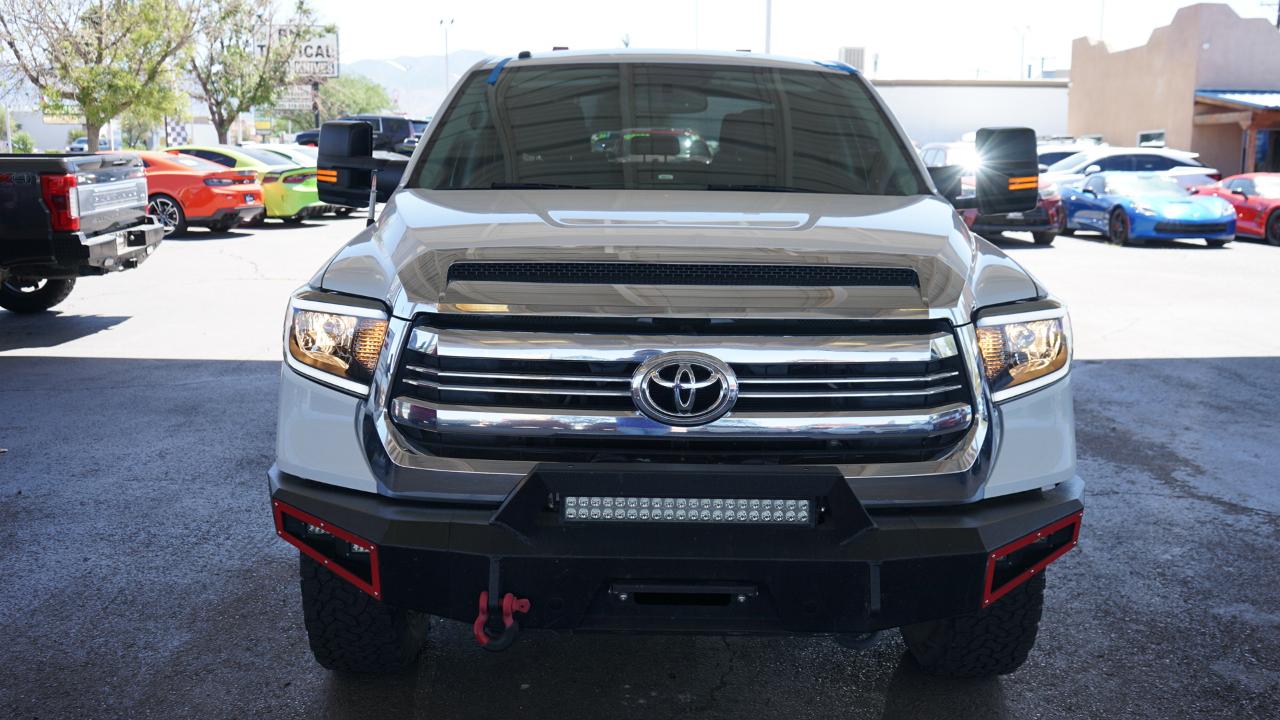 Toyota Tundra 4WD Truck CrewMax 5.7L FFV V8 6-Spd AT SR5 (Natl) 2016