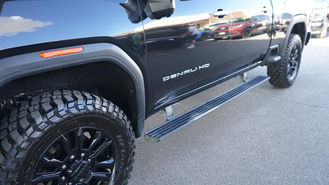 GMC Sierra 2500HD 4WD Crew Cab 159" Denali 2023