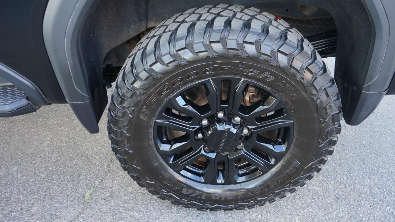 GMC Sierra 2500HD 4WD Crew Cab 159" Denali 2023