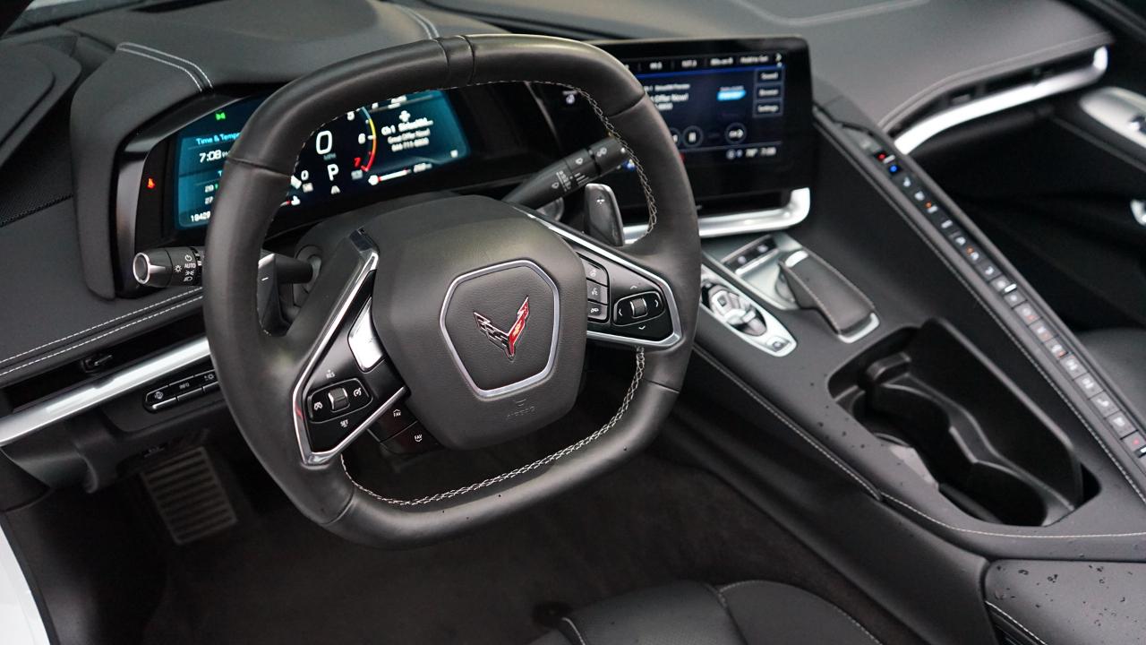 Chevrolet Corvette 2dr Stingray Cpe w/2LT 2023