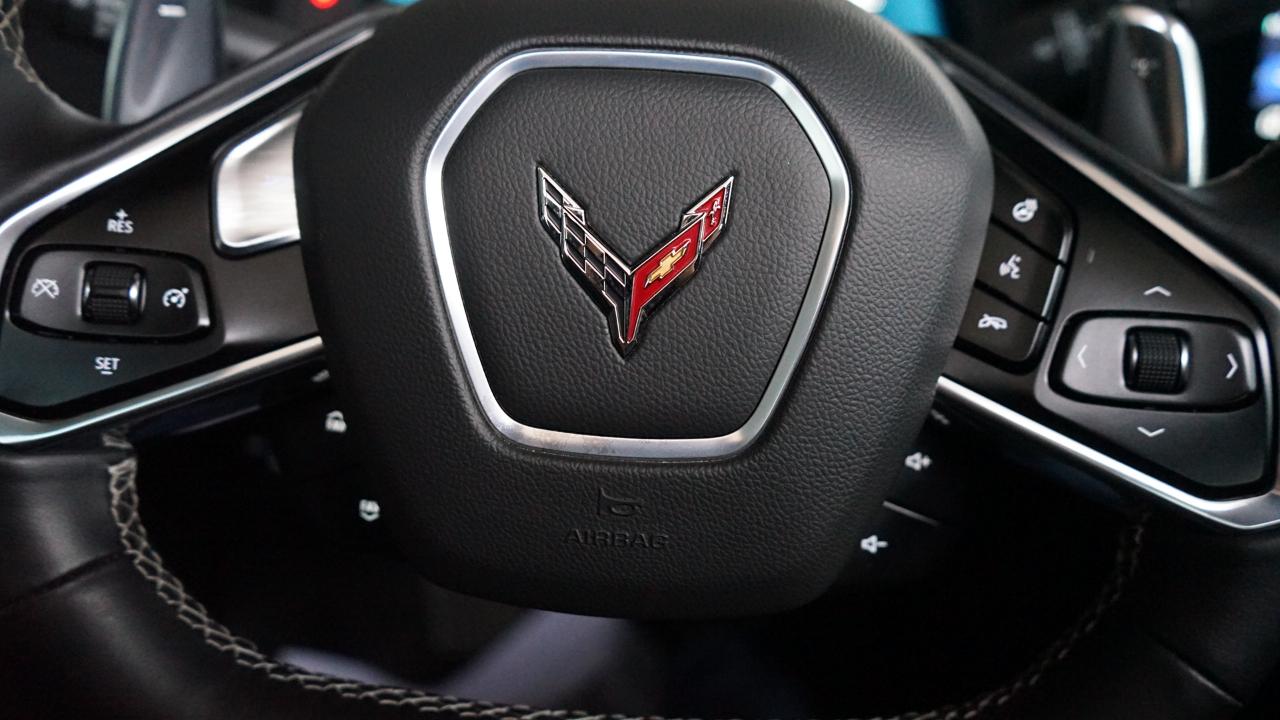 Chevrolet Corvette 2dr Stingray Cpe w/2LT 2023