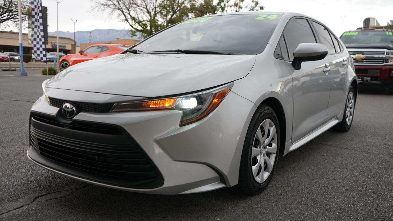 Toyota Corolla LE CVT (Natl) 2024