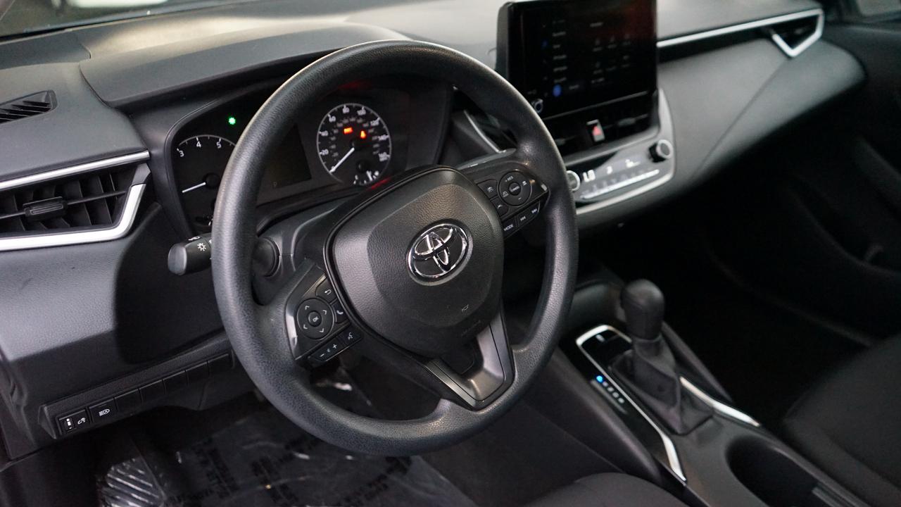 Toyota Corolla LE CVT (Natl) 2024