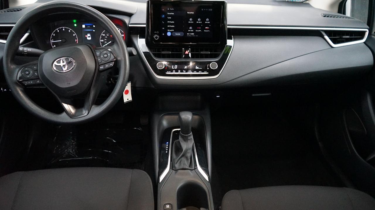Toyota Corolla LE CVT (Natl) 2024
