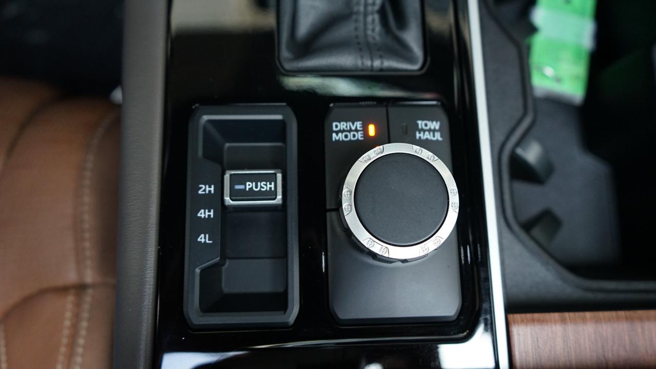 Toyota Tundra 4WD 1794 Edition CrewMax 5.5' Bed (Natl) 2025