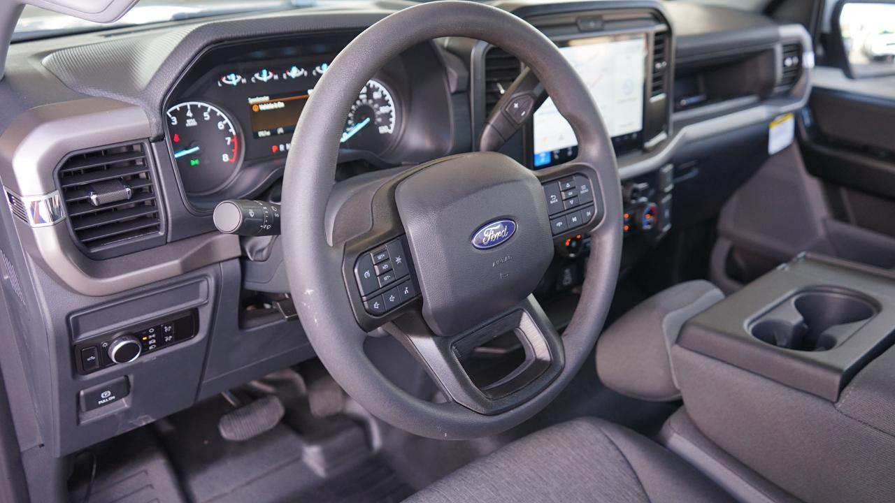 Ford F-150 XL 2WD Reg Cab 6.5' Box 2026