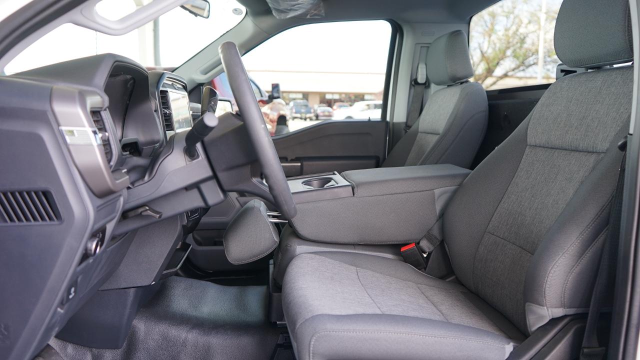 Ford F-150 XL 2WD Reg Cab 6.5' Box 2026