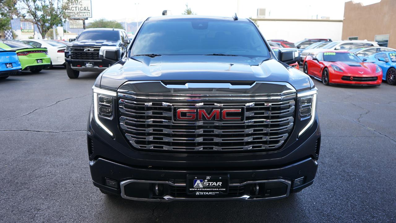 GMC Sierra 1500 4WD Crew Cab 147" Denali 2023