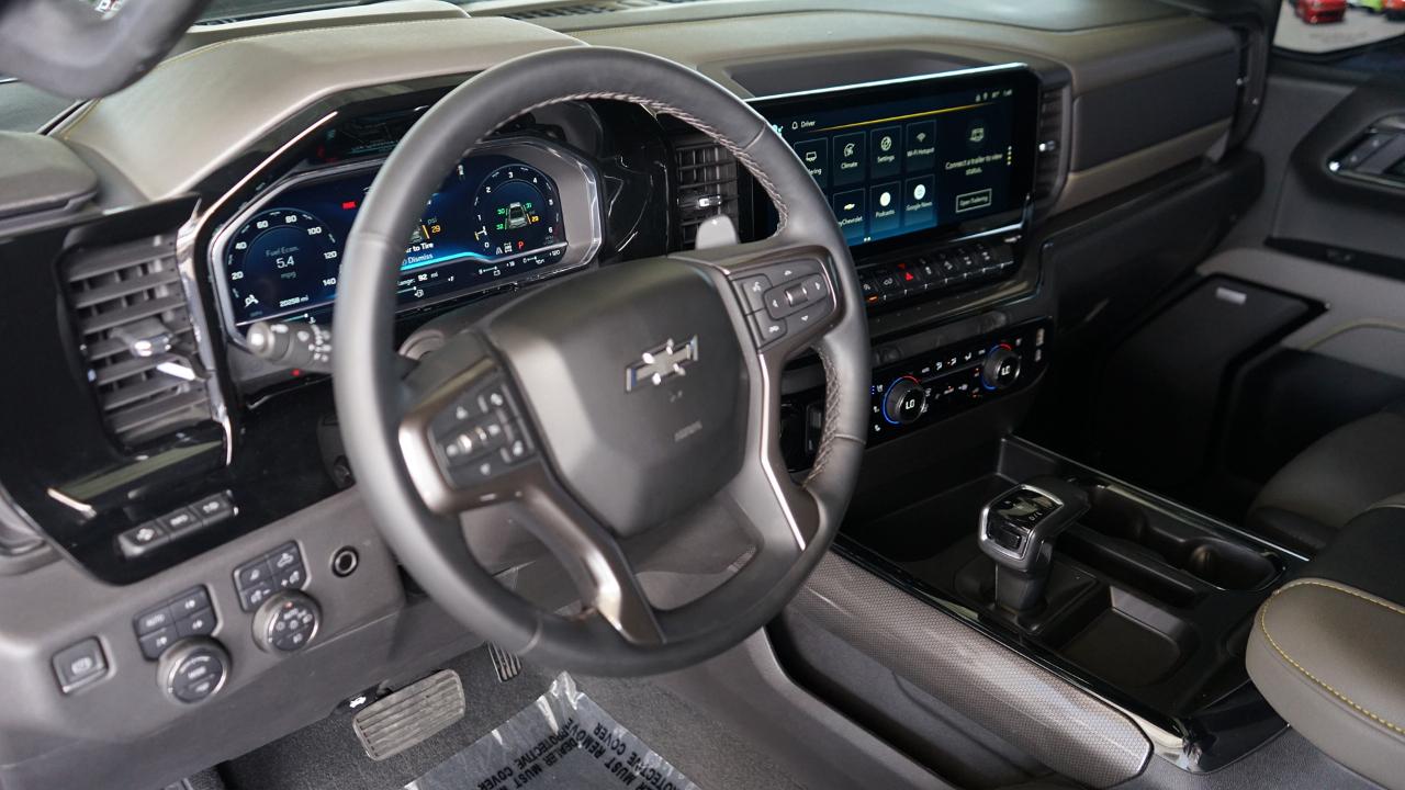 Chevrolet Silverado 1500 4WD Crew Cab 147" ZR2 2023