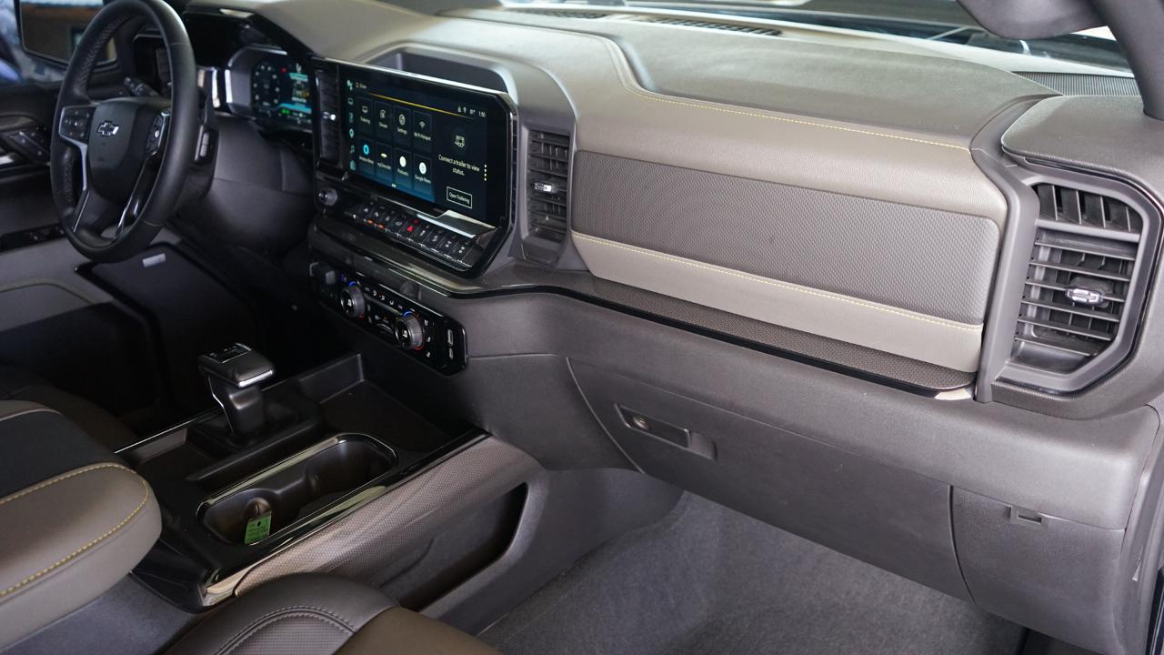 Chevrolet Silverado 1500 4WD Crew Cab 147" ZR2 2023