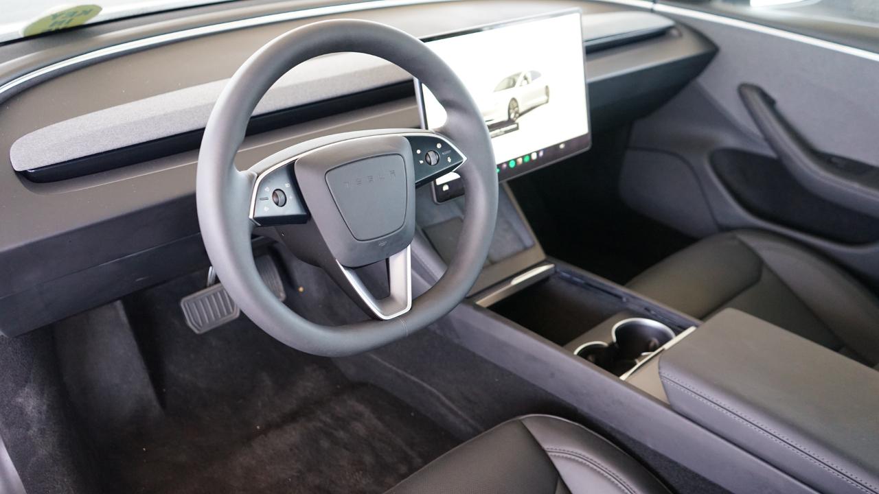 Tesla Model 3 Long Range RWD 2025