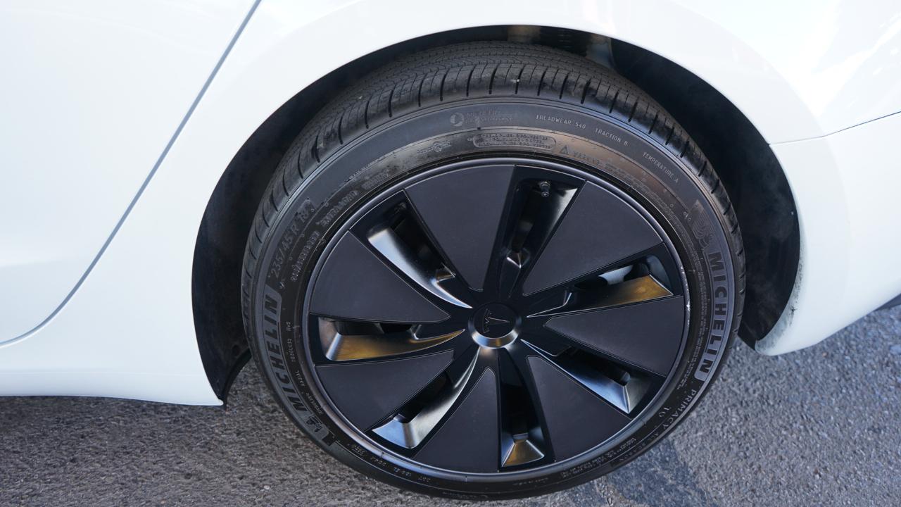 Tesla Model 3 Long Range RWD 2025