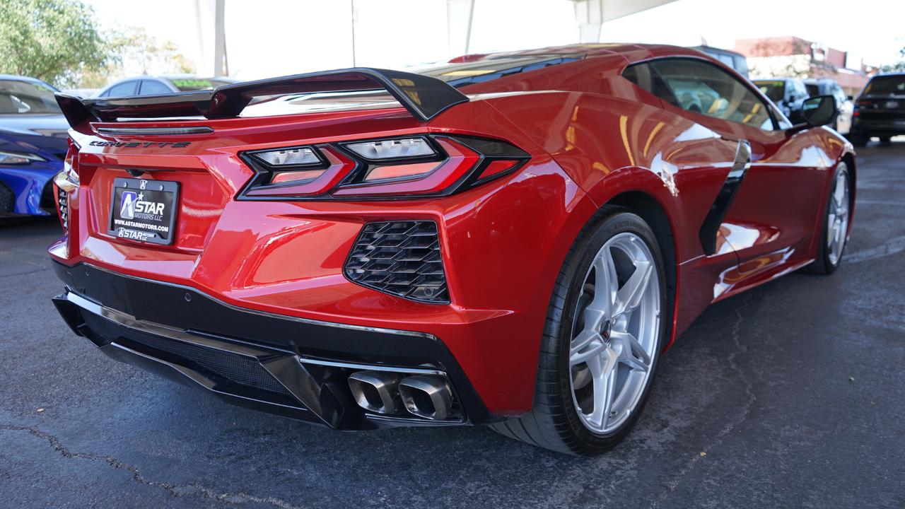 Chevrolet Corvette 2dr Stingray Cpe w/2LT 2021