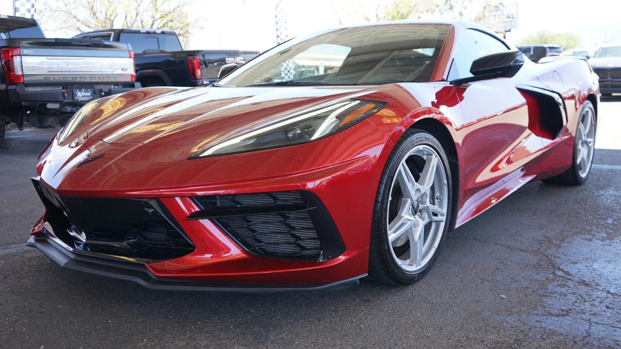 Chevrolet Corvette 2dr Stingray Cpe w/2LT 2021