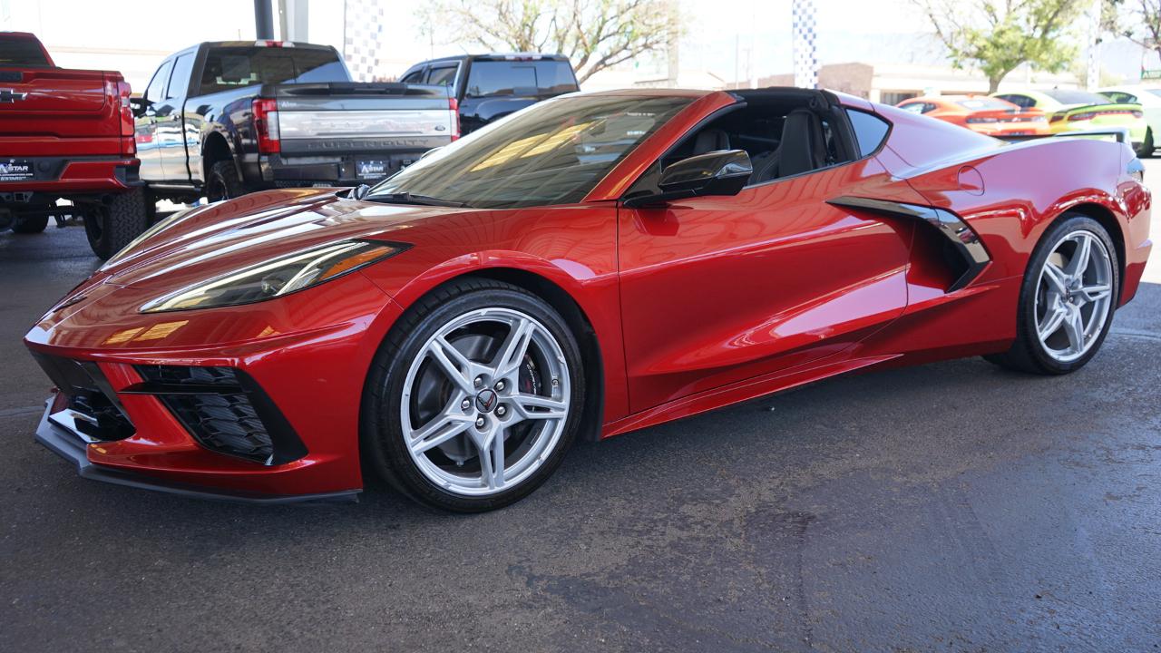 Chevrolet Corvette 2dr Stingray Cpe w/2LT 2021