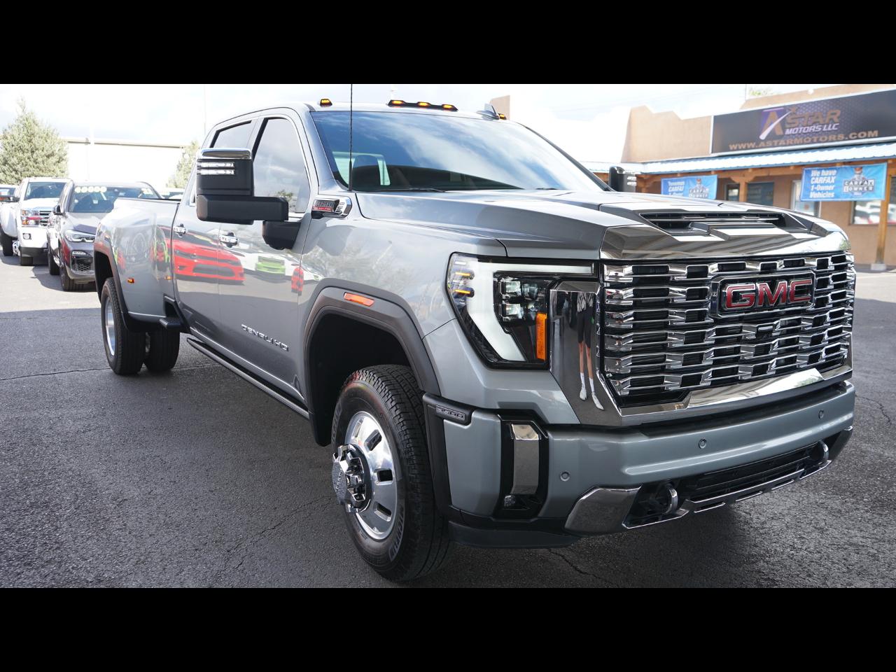 2025 GMC Sierra 3500HD 4WD Crew Cab 172" Denali