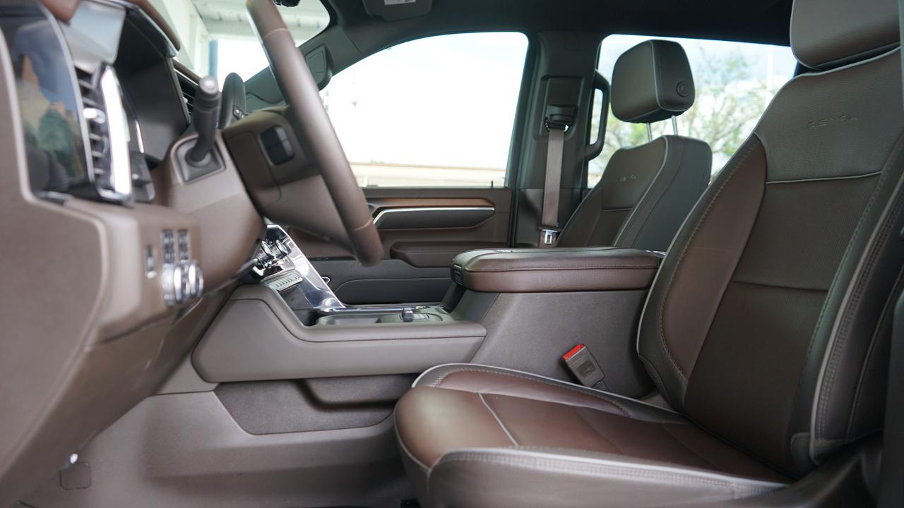 GMC Sierra 3500HD 4WD Crew Cab 172" Denali 2025