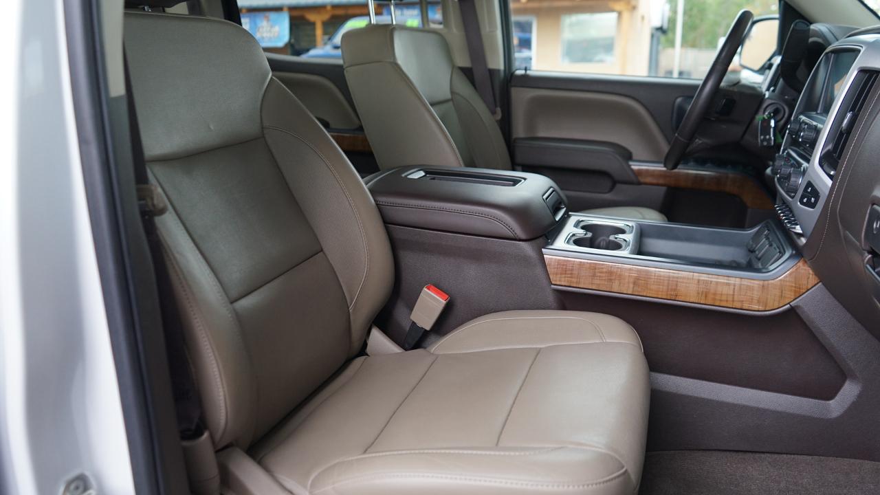 GMC Sierra 1500 4WD Crew Cab 143.5" SLT 2017