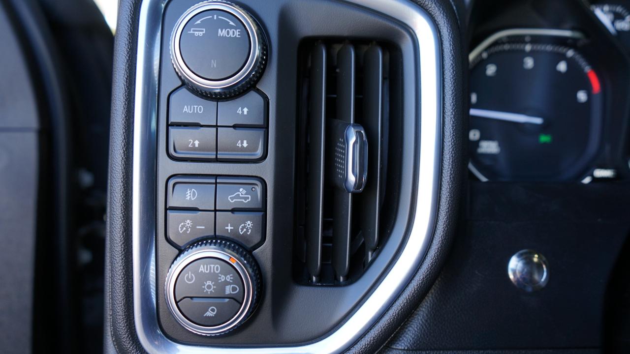 GMC Sierra 2500HD 4WD Crew Cab 159" AT4 2022