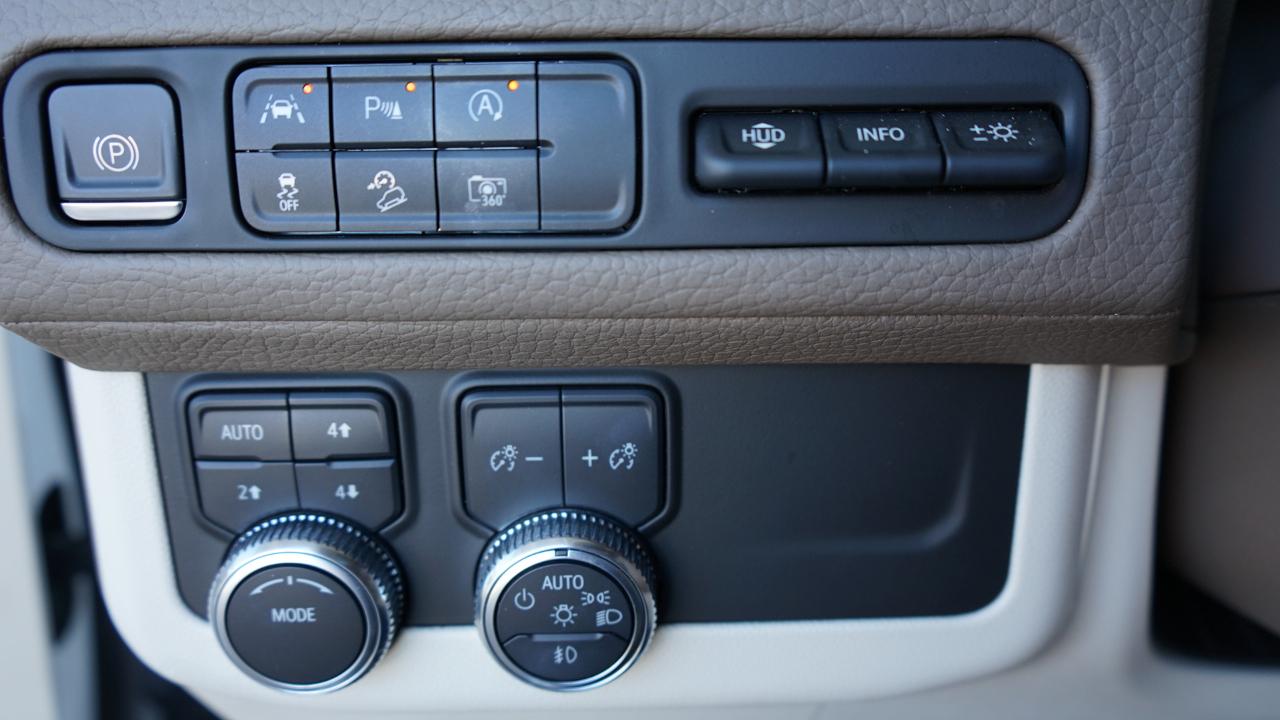 GMC Yukon 4WD 4dr Denali 2023