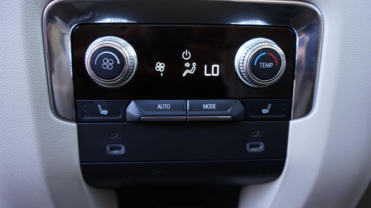 GMC Yukon 4WD 4dr Denali 2023