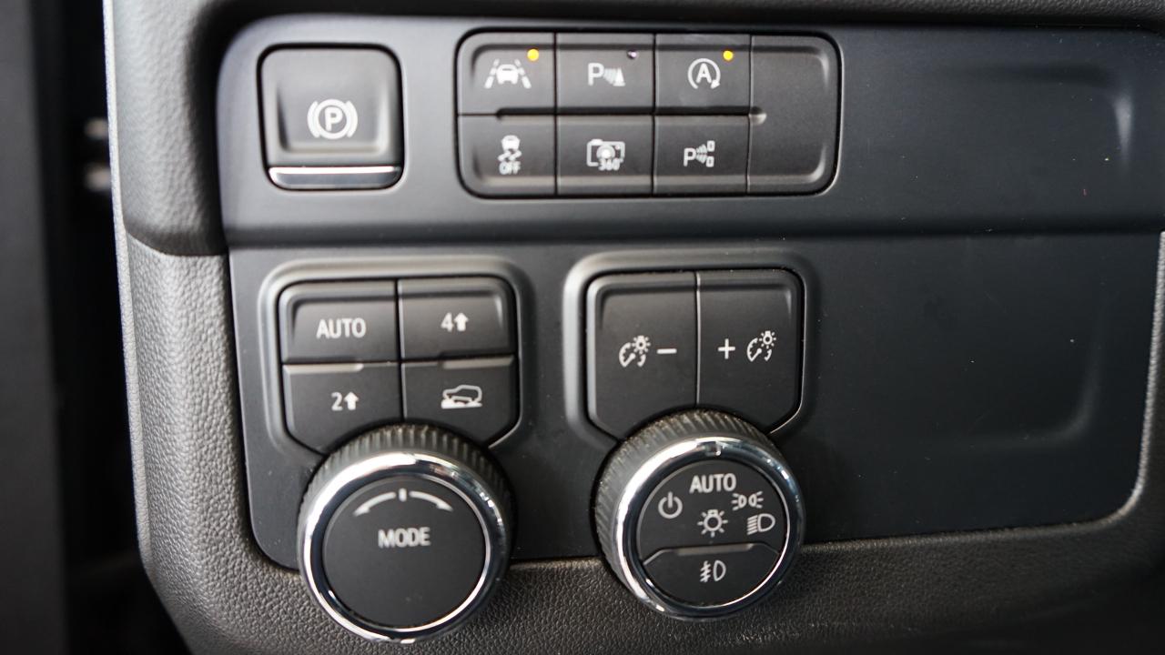 Chevrolet Tahoe 4WD 4dr Premier 2025