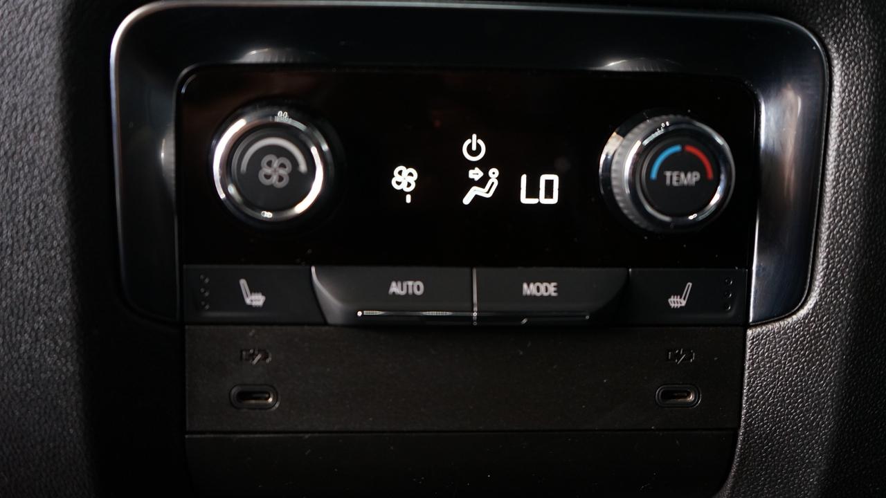 Chevrolet Tahoe 4WD 4dr Premier 2025