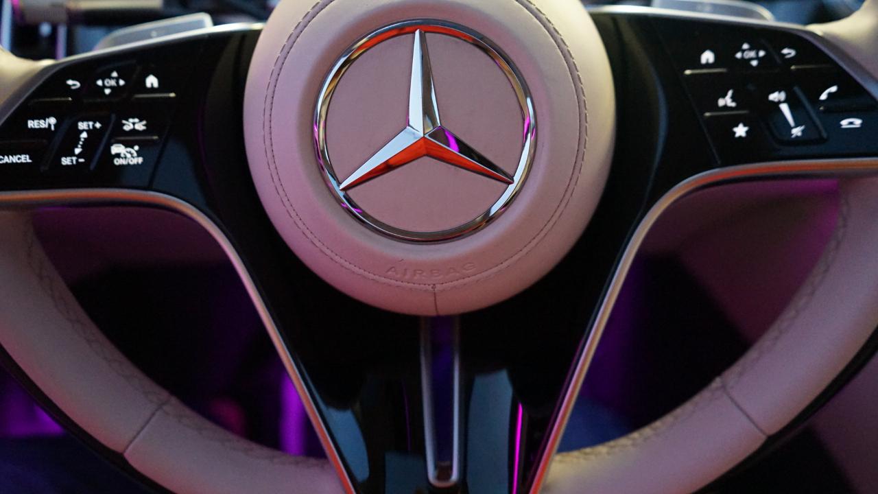 Mercedes-Benz S-Class S 500 4MATIC Sedan 2023
