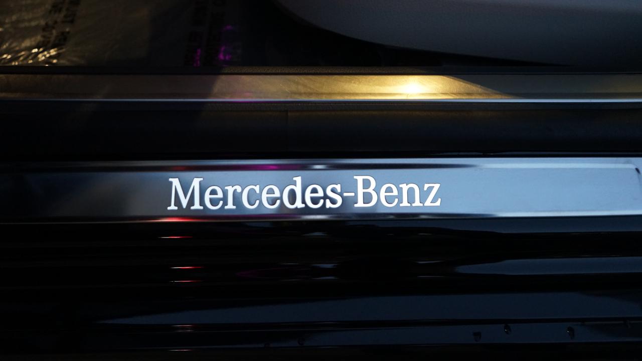 Mercedes-Benz S-Class S 500 4MATIC Sedan 2023