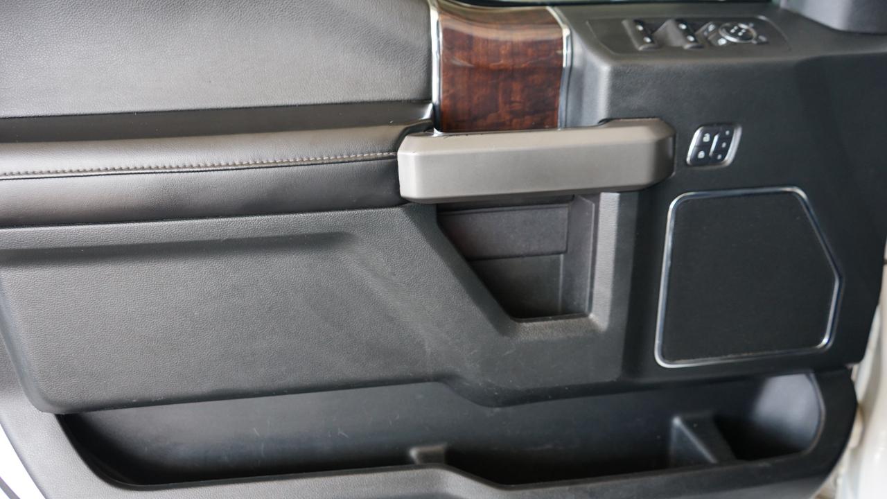 Ford F-150 4WD SuperCrew 145" Platinum 2015