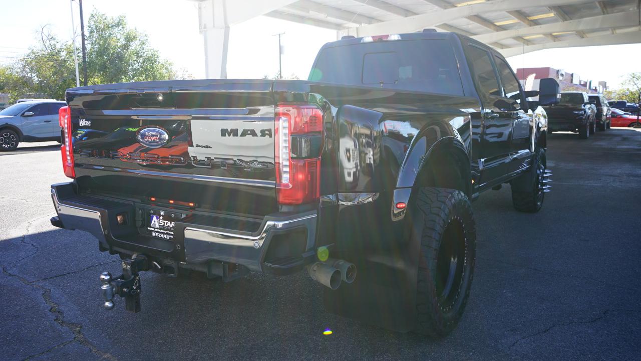 Ford Super Duty F-350 DRW Lariat 4WD Crew Cab 8' Box 2024