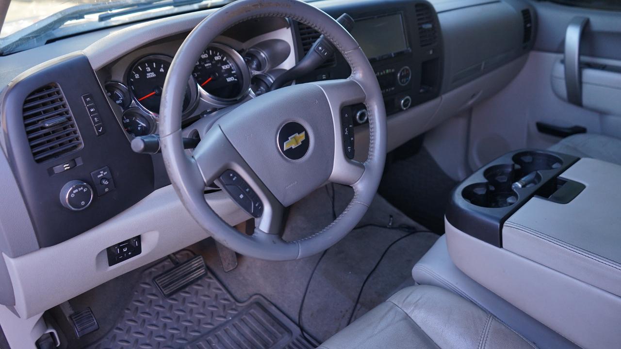 Chevrolet Silverado 1500 4WD Crew Cab 143.5" LT 2012